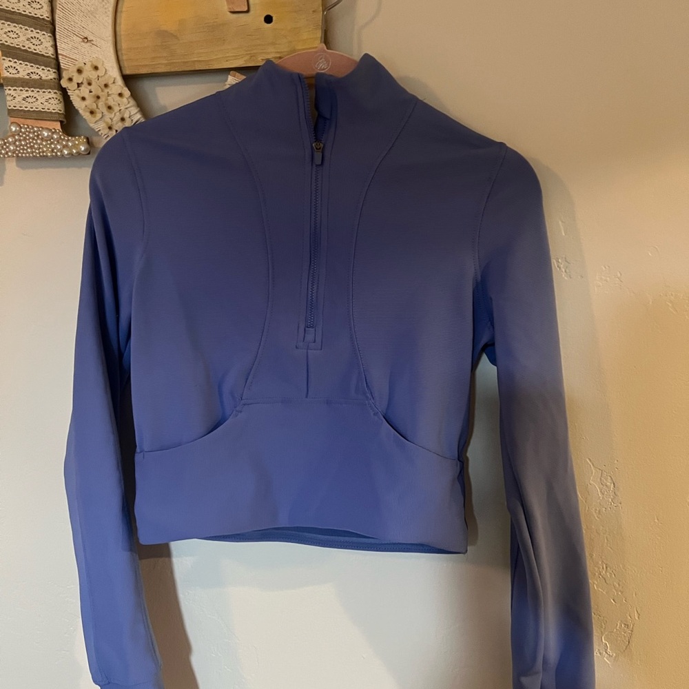 Elegant Blue Women's Quarter-Zip Sweatshirt